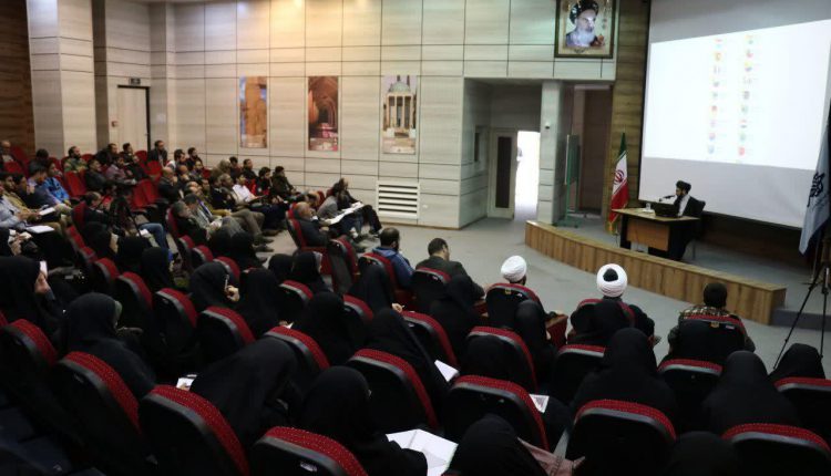 تربیت راوی دستاوردهای انقلاب