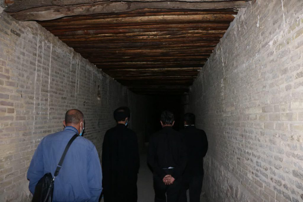 بازدید حجت الاسلام انجوی نژاد از محله سنگ سیاه شیراز