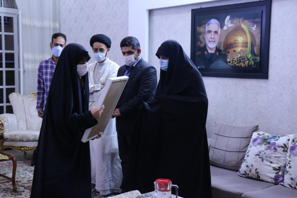 خانم نجمه اشرفی