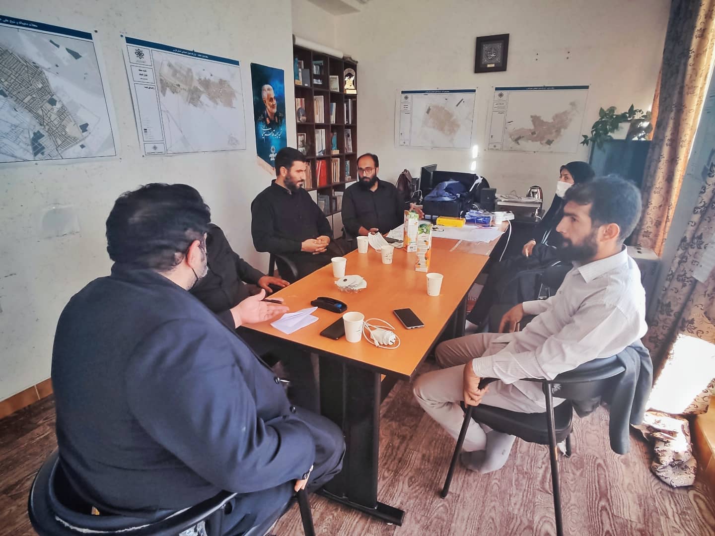 نشست هم‌اندیشی و هم‌افزایی مسئولان محلات قرارگاه تحول اجتماعی استان فارس