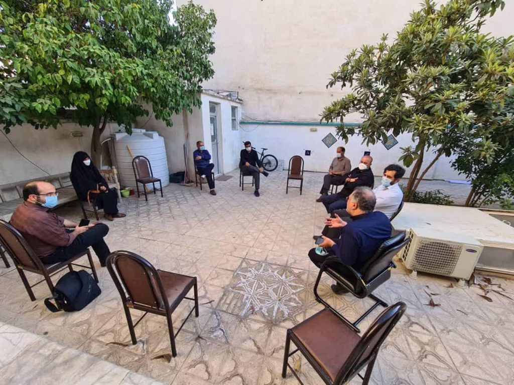 جلسه هماهنگی مدیر مرکز رسانه بنیادخاتم الاوصیاء با مدیران رسانه ی استان فارس